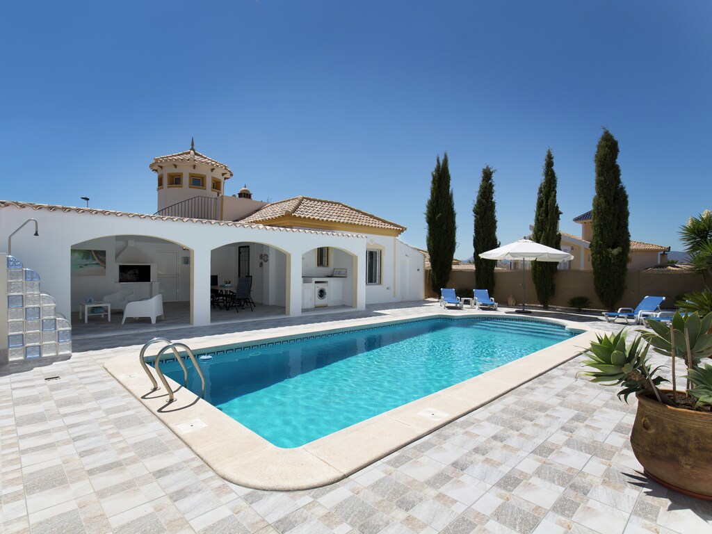 Großzügiges Ferienhaus mit Swimmingpool