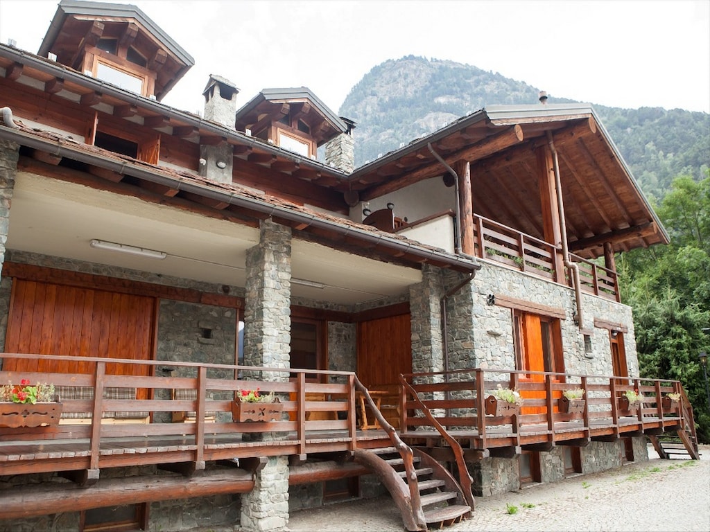 Appartement in Antey-Saint-André bij Ski