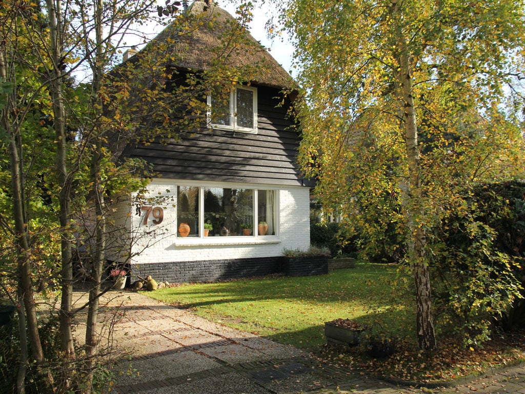 Schönes Ferienhaus in Bergen in Meernähe