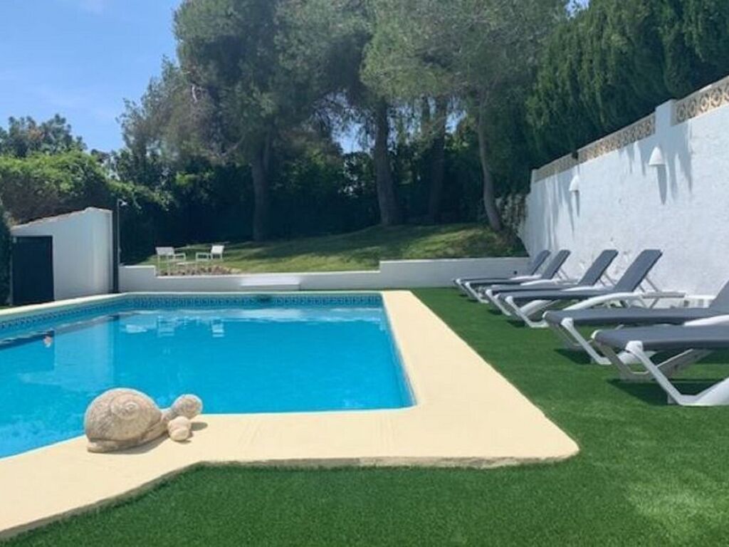 Spaanse villa bij strand met zwembad