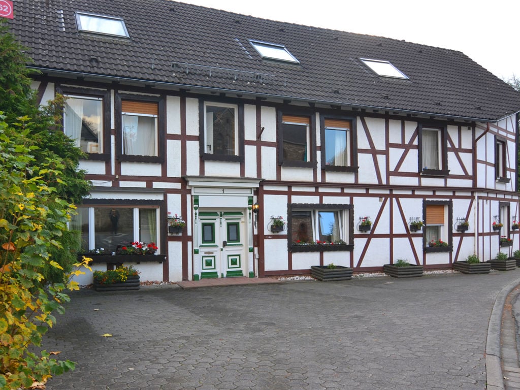 Gruppenhaus am Bach Ferienhaus in Nordrhein Westfalen