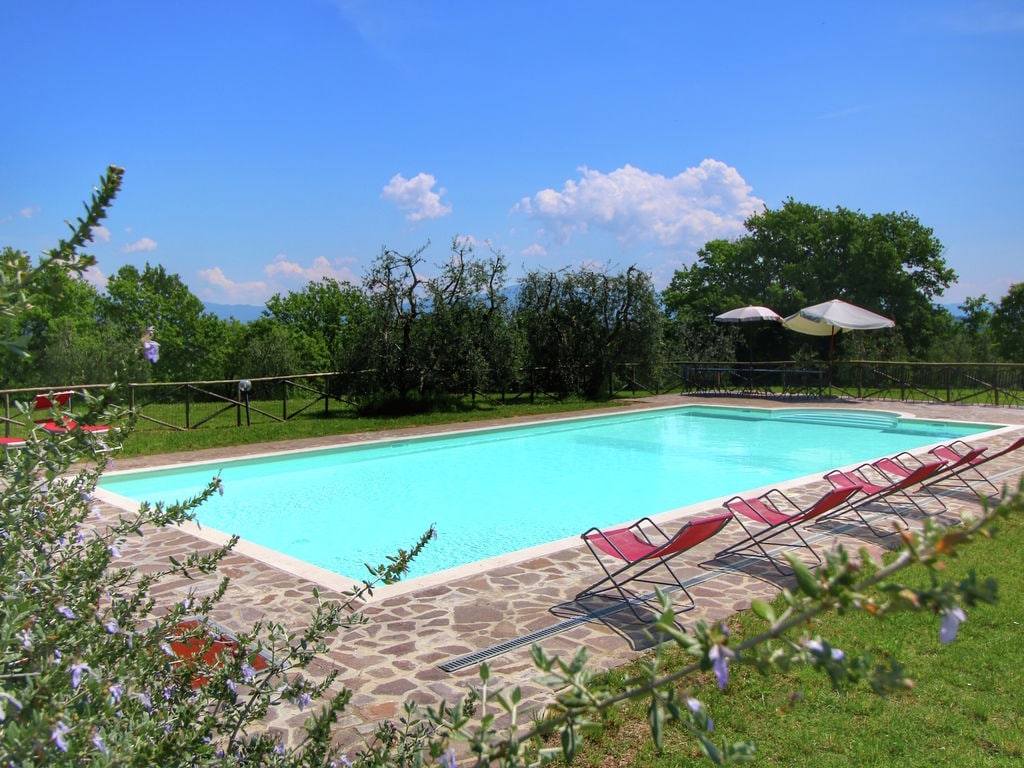 Villa met wifi, privézwembad en mooi uitzicht in de Chiana-vallei