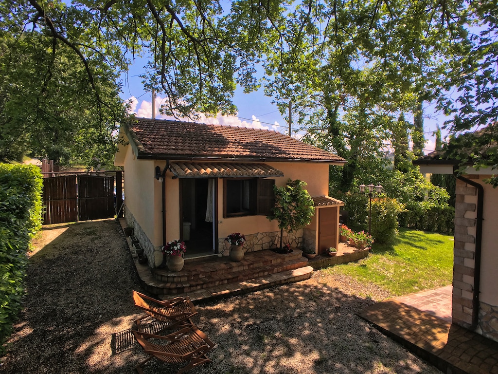 Vakantiehuis in Selci met zoutwaterzwembad