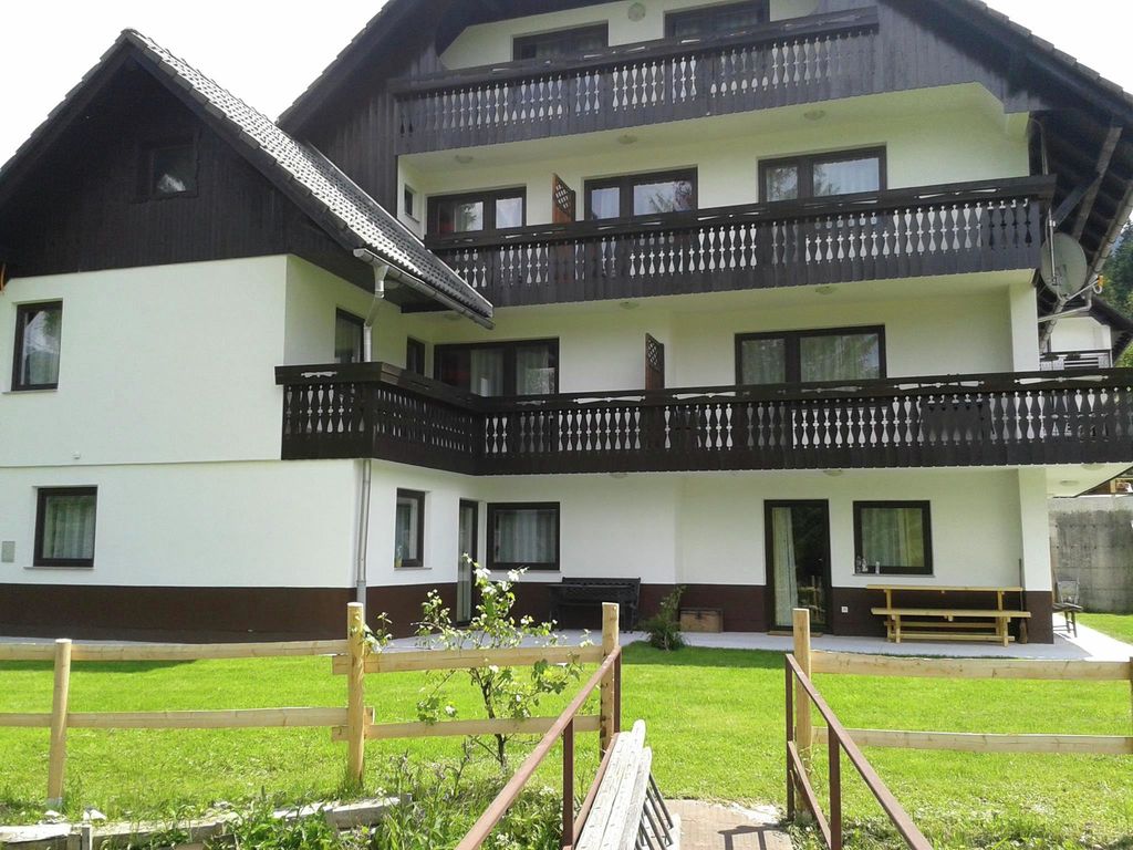 Apartments Bor 2 Ferienwohnung in Slowenien