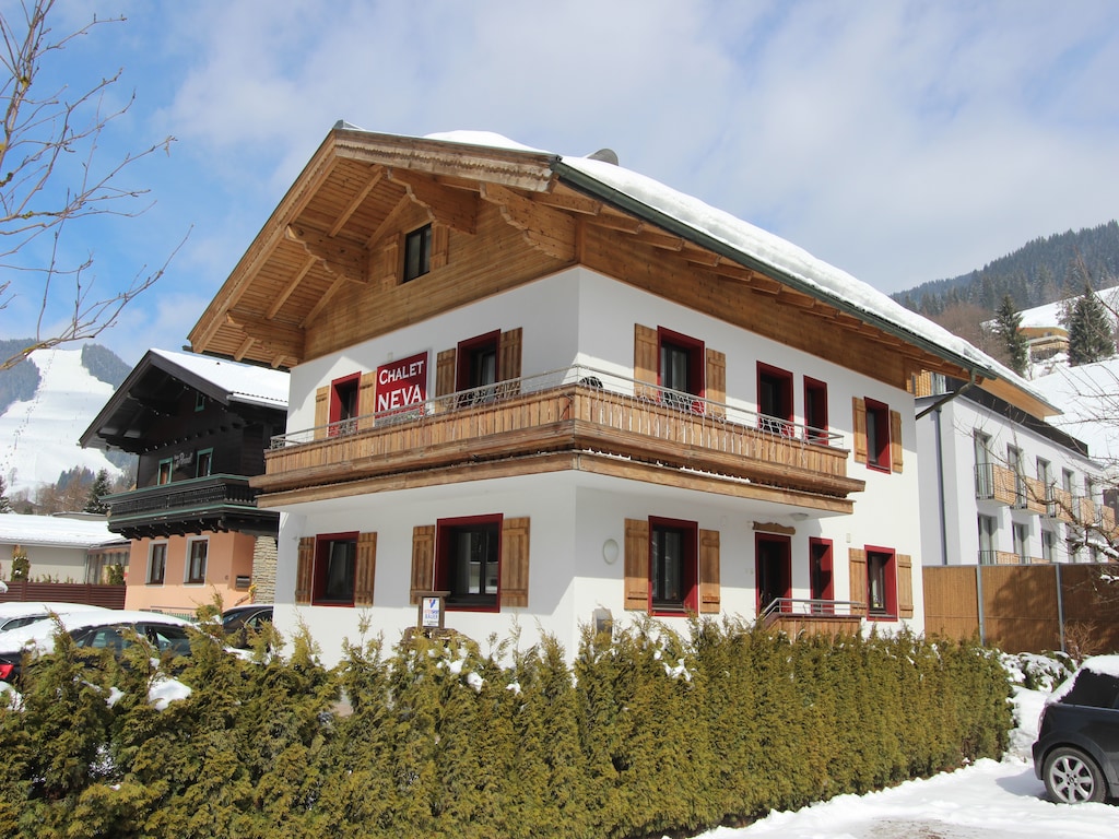 Chalet Neva S Saalbach Ferienhaus in Österreich