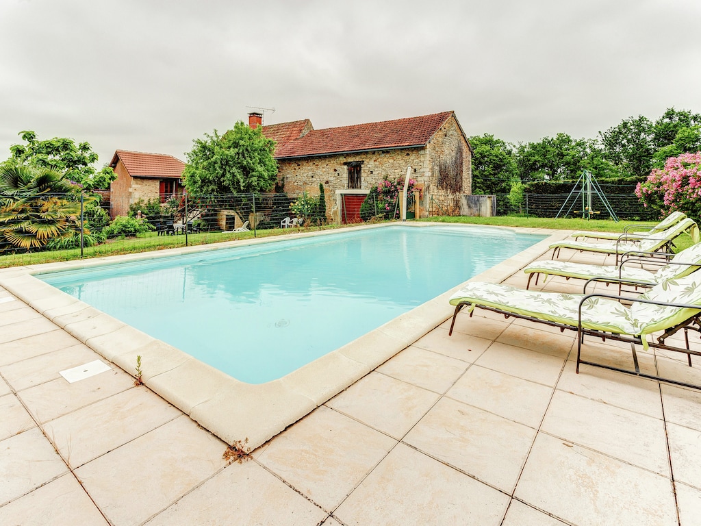 Vakantiehuis in Besse met privézwembad