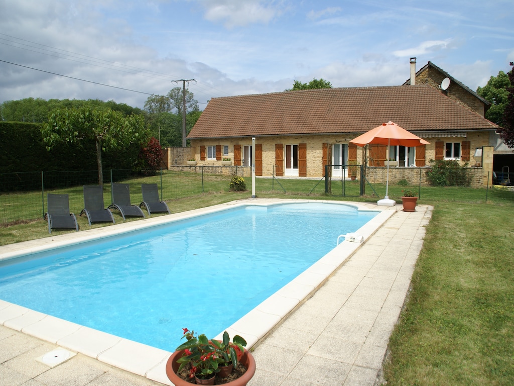 Vakantiehuis met zwembad, omheinde tuin