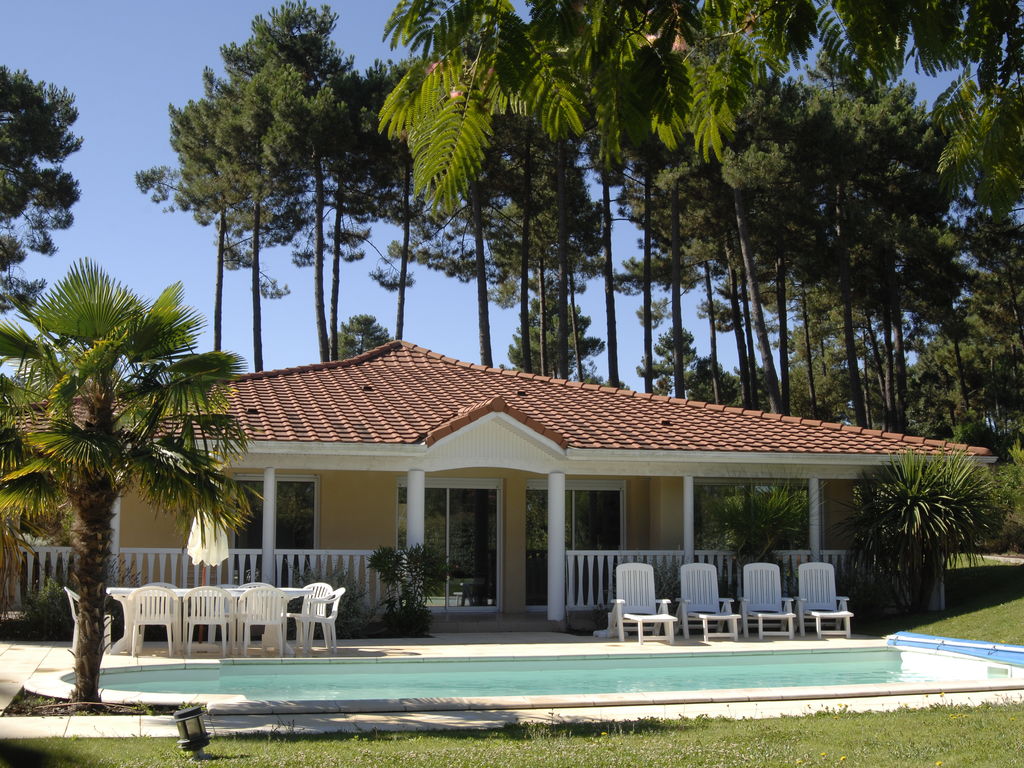 Villa met privé zwembad in Lacanau-Océan