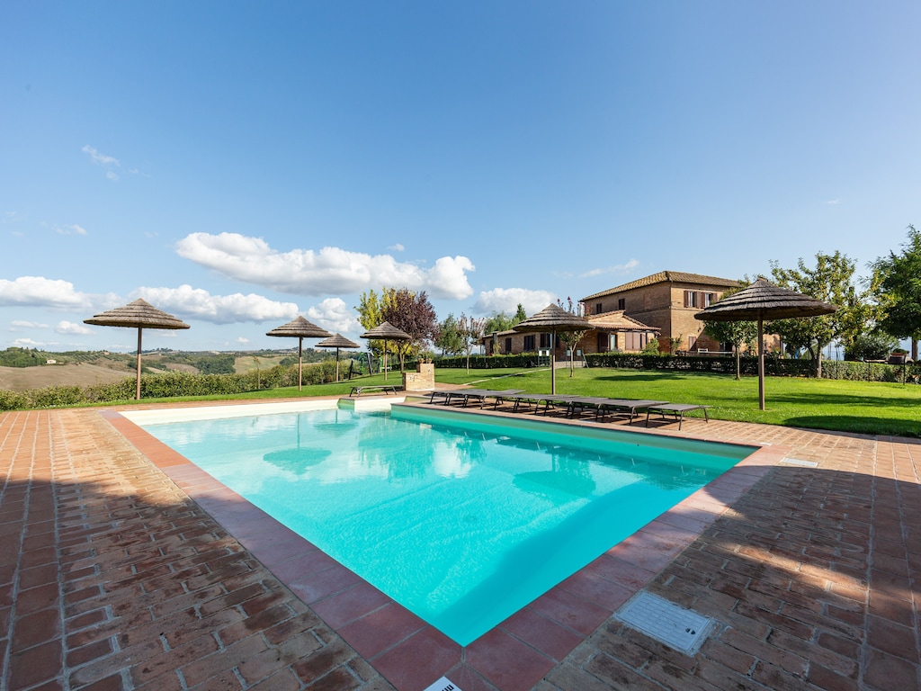 Boerderij in Buonconvento met Zwembad