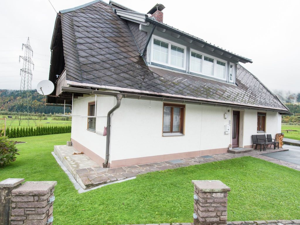Holiday apartment in Tröpolach near Pressegger See