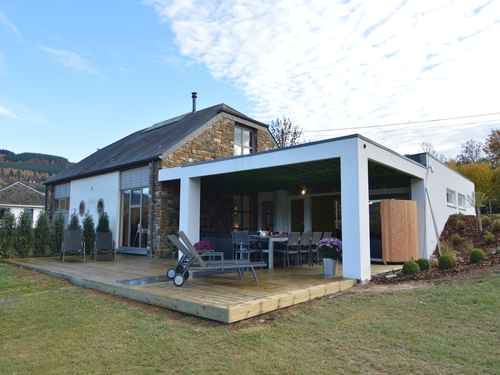 Vakantiehuis in Stoumont met Privézwembad