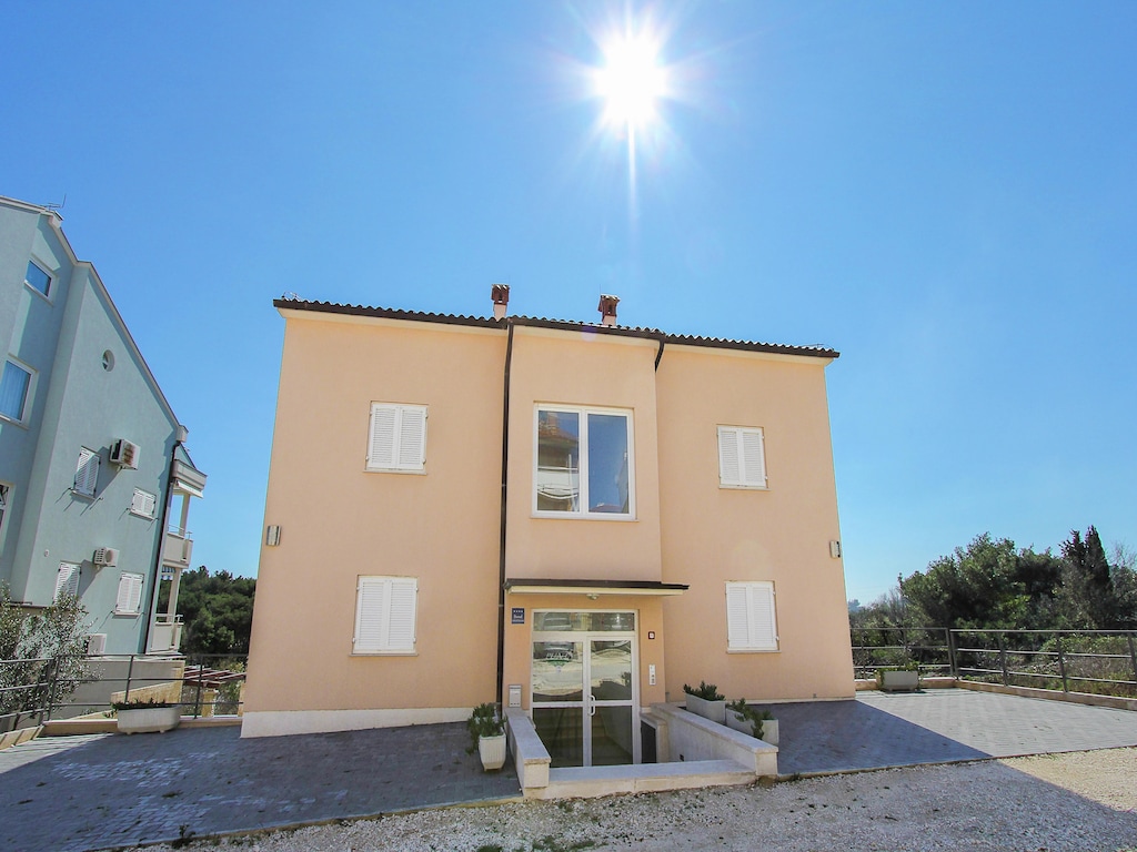 Appartement Punta C, 500 m van het strand en dicht bij natuurpark Kamenjak