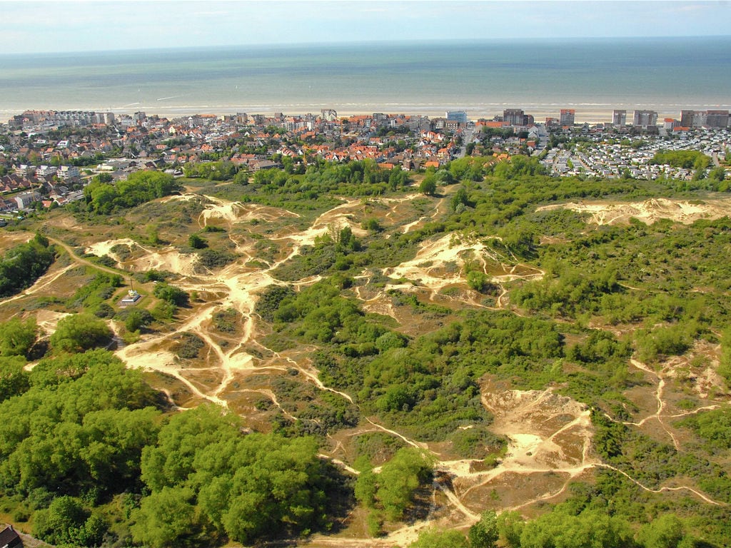 Residence Etoile de Mer is een moderne residentie gelegen vrijwel op het strand aan de rand van het centrum van de levendige badplaats Bray-Dunes. Een uitstekende bestemming voor liefhebbers van zon, ..