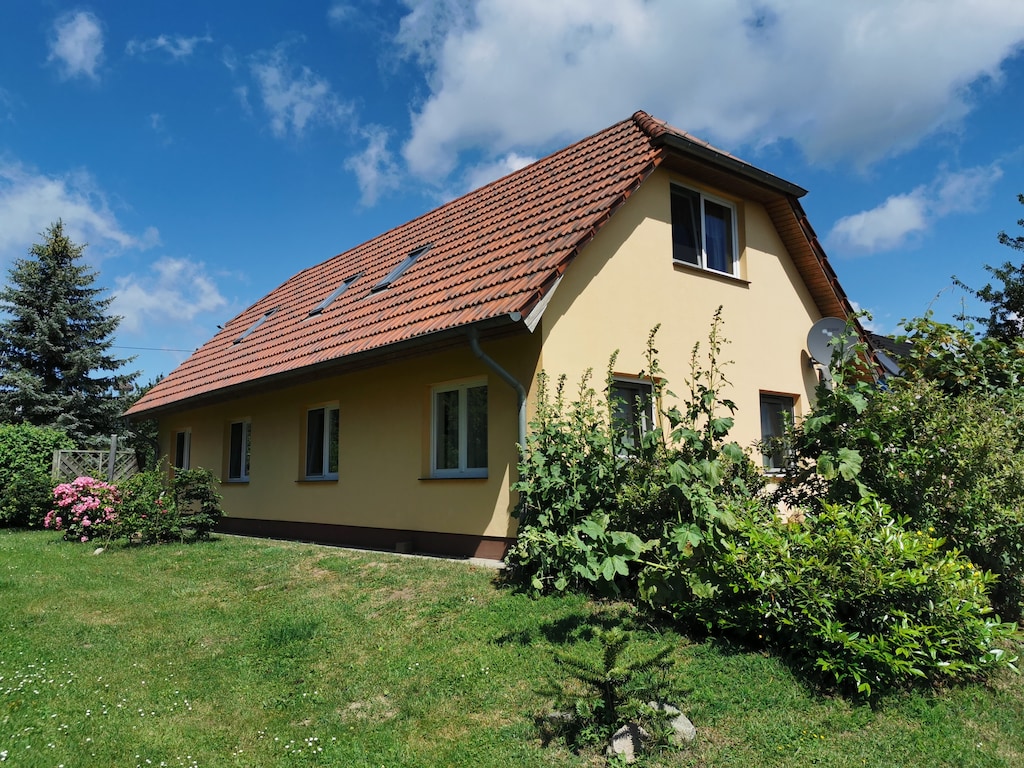 Großzügige Wohnung in Wilhelmshof nahe einem See