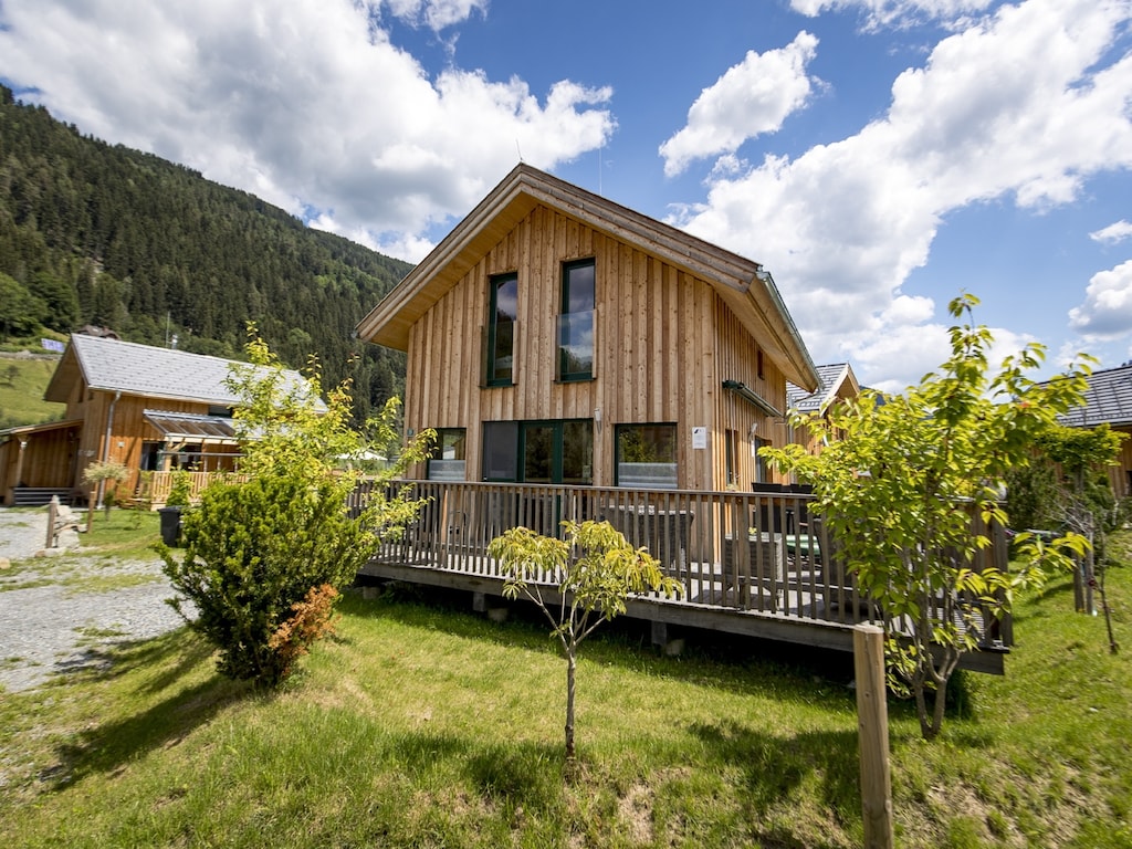 Superior chalet met whirlpool