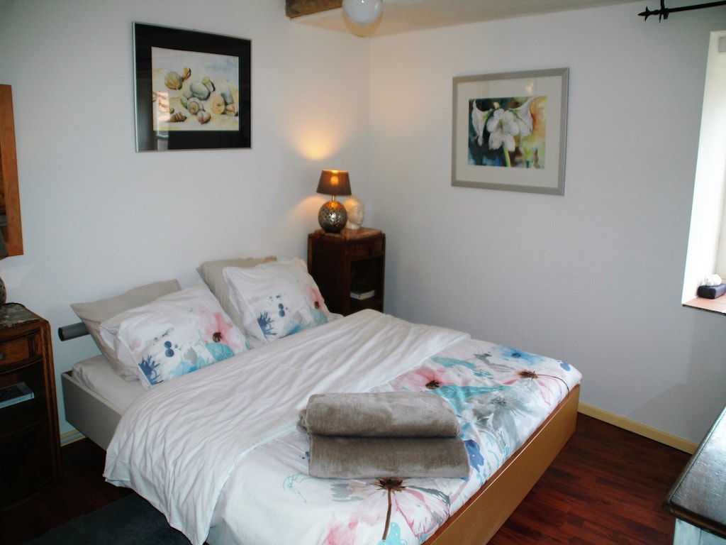 Cottage Bliss in Roussines