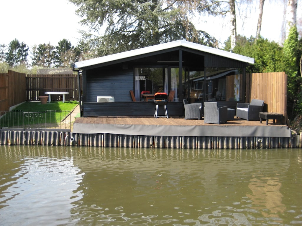 Vijverzicht Ferienhaus in Belgien