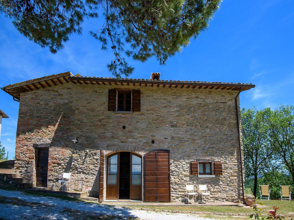 Villa in Sant'Angelo mit Talblick