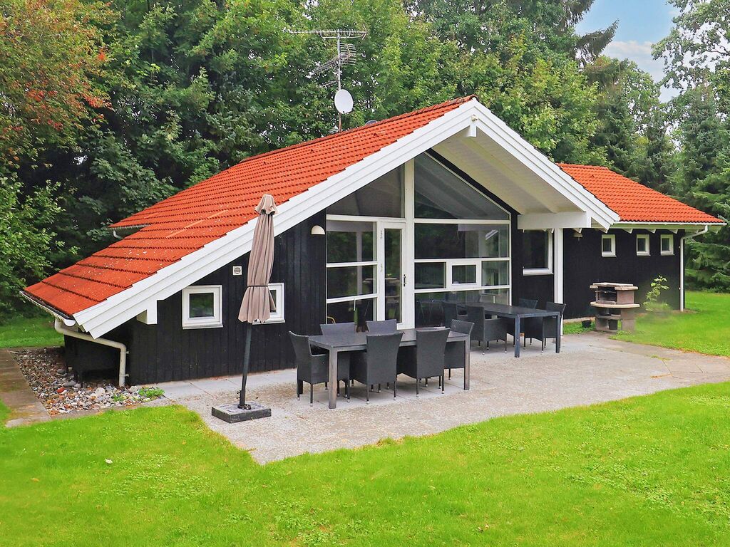 11 person holiday home in Strøby