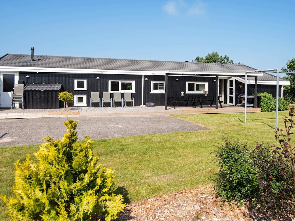 Luxuriöses Poolhaus in Lonstrup