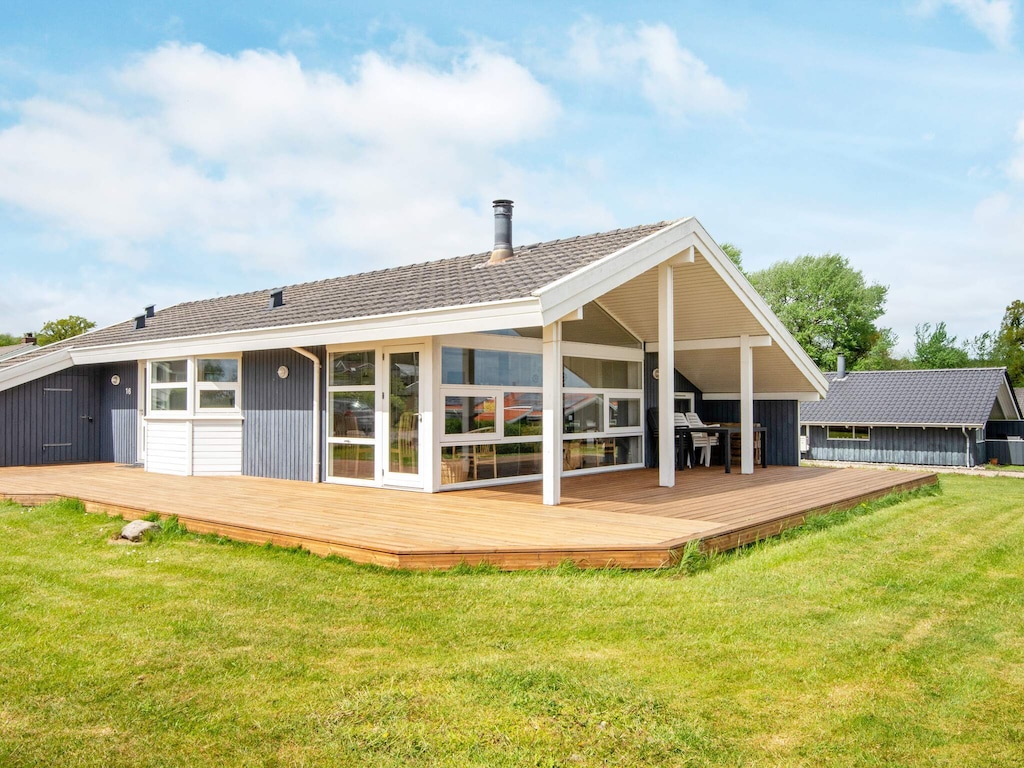 8 Personen Ferienhaus in Sjølund-By Traum