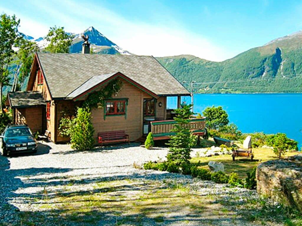 9 persoons vakantie huis in Hundeidvik