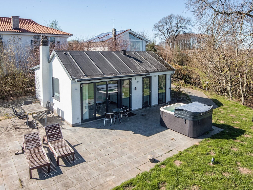 Entspannung mit Whirlpool im Freien