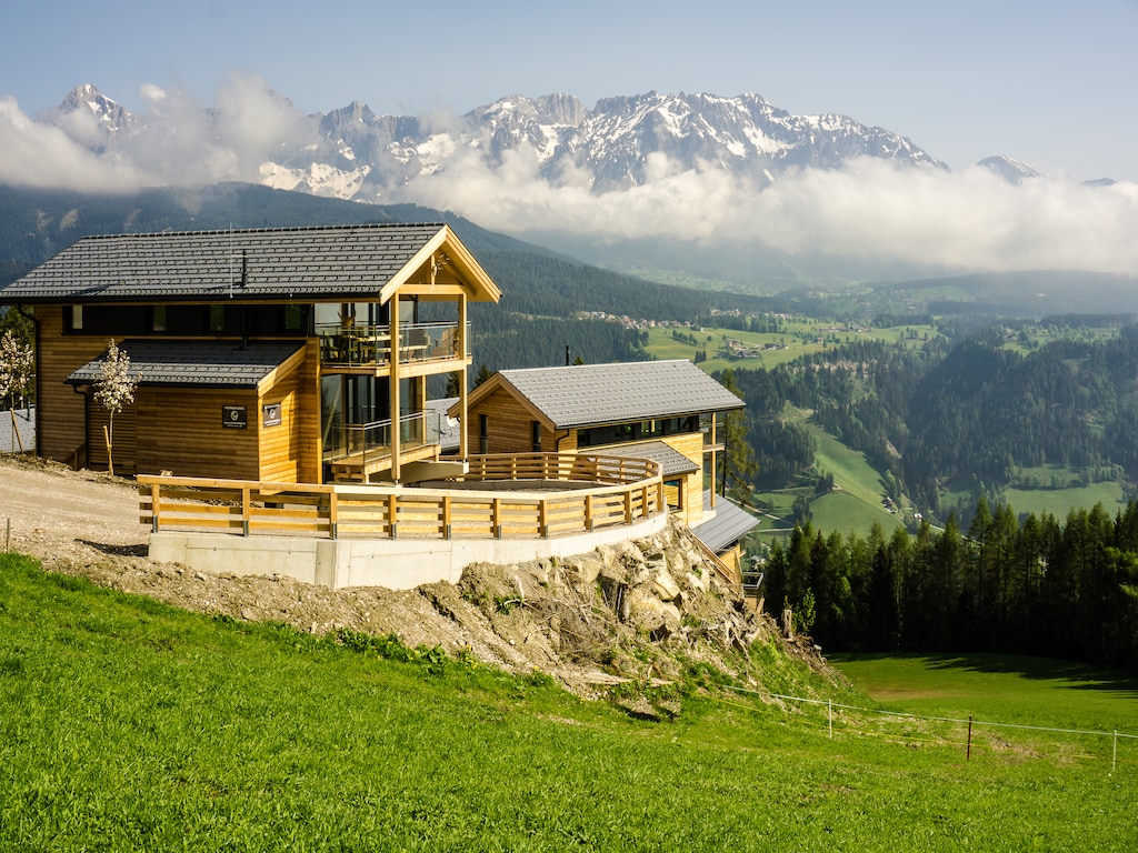 Cozy chalet in Schladming with a parking lot