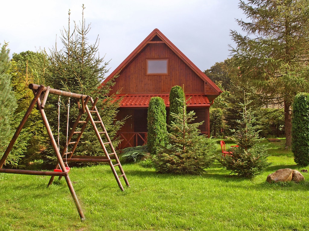 Charmant houten chalet in de bossen van Kopalino