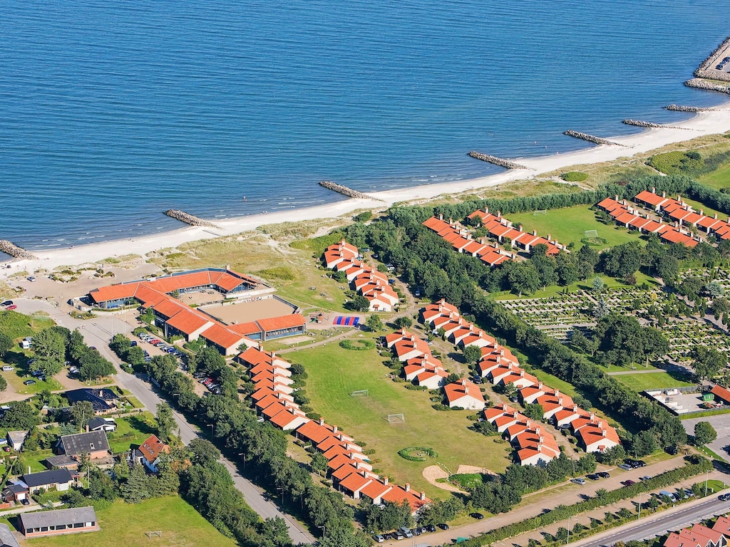 6 persoons vakantie huis op een vakantie park in Sæby