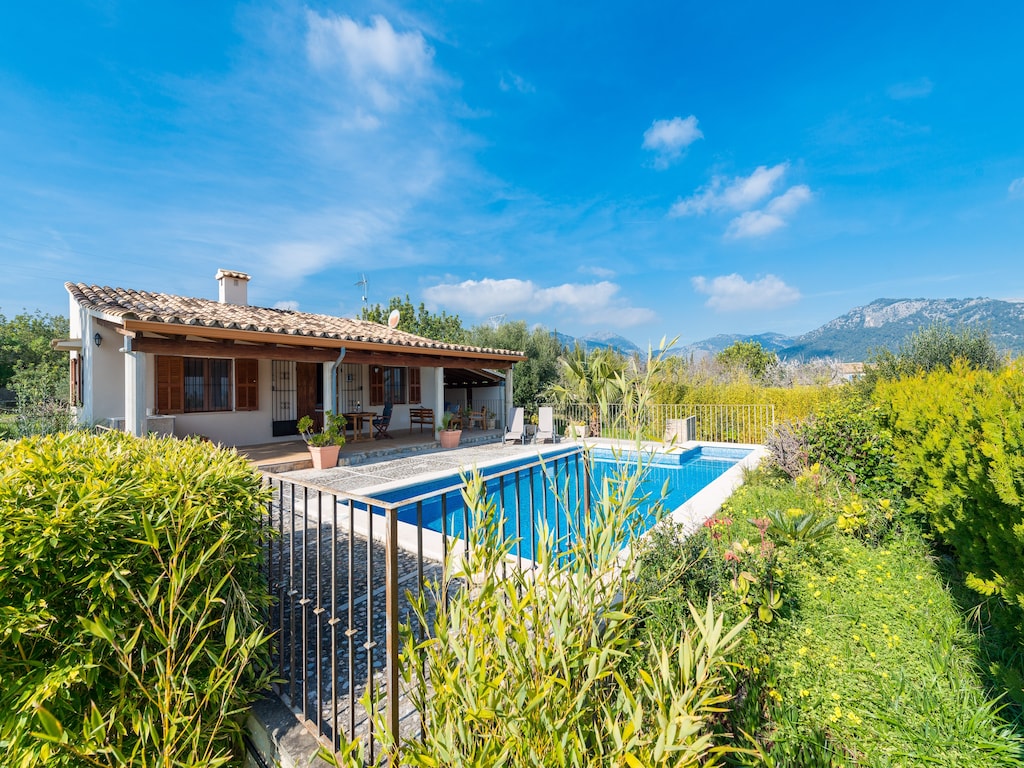 Villa in Moscari met Uitzicht & Zwembad