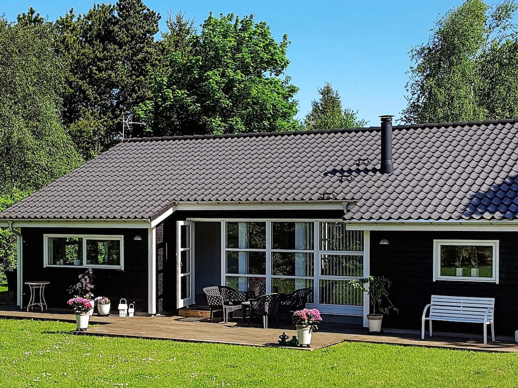 10 Personen Ferienhaus in Løgstør-By Traum
