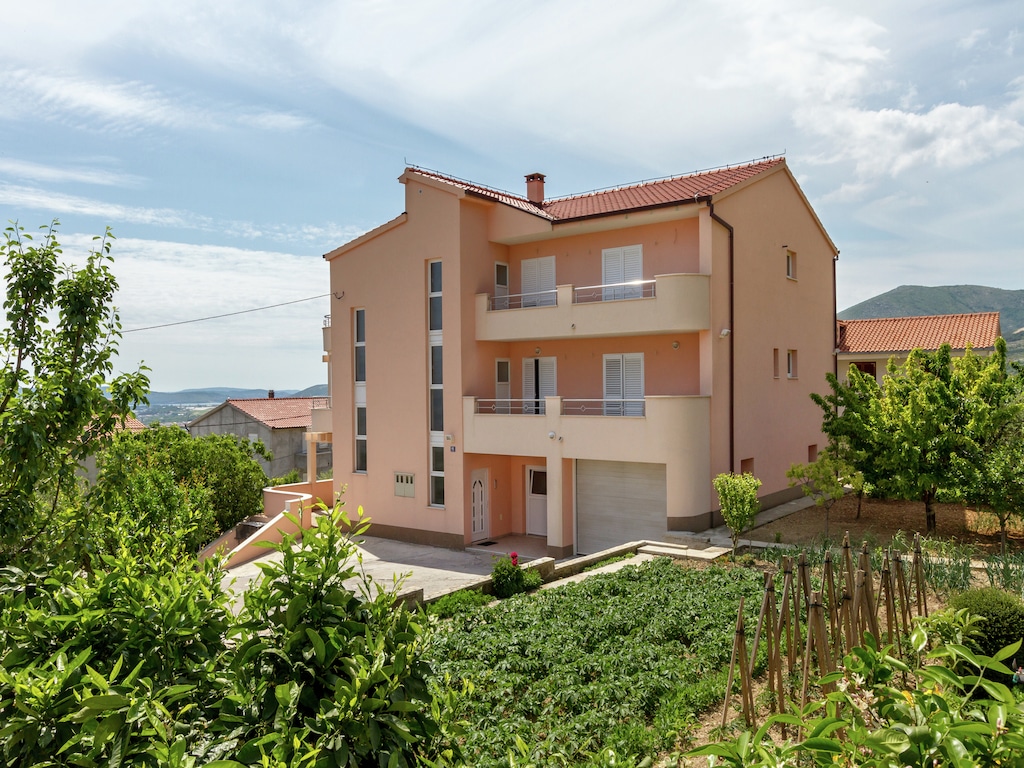 Mooi appartement tussen Split en Trogir