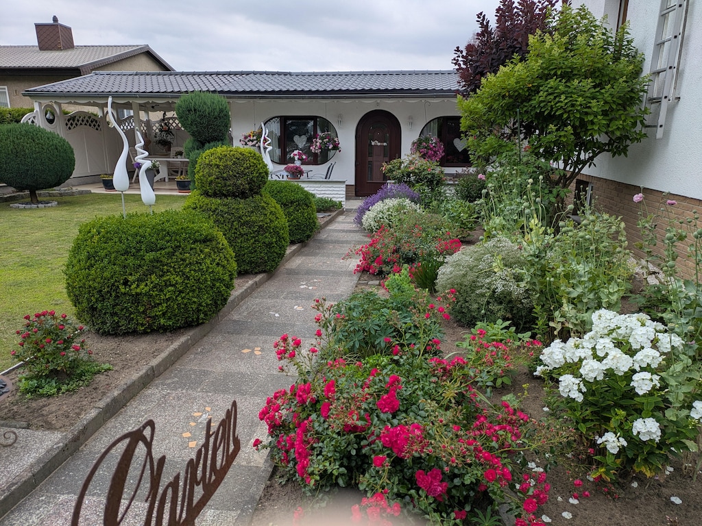 Charmanter Bungalow in Neubukow nahe der Ostsee