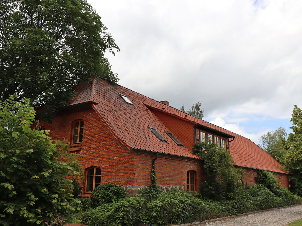 Gutshaus in Gressow mit Teich