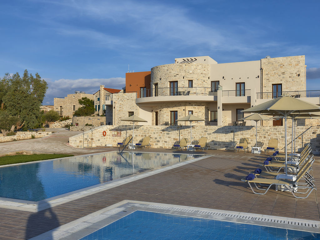 Nieuw mooi complex villa's en app, groot zwembad, prachtig uitzicht, ZuidW Kreta