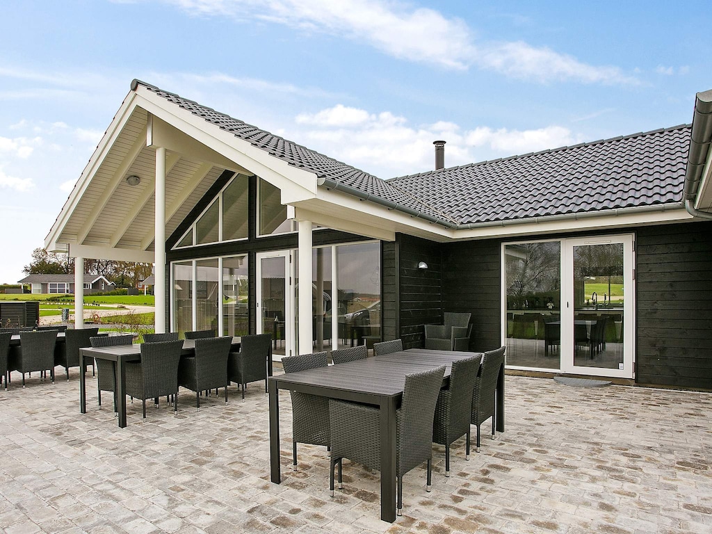 18 Personen Ferienhaus in Faaborg