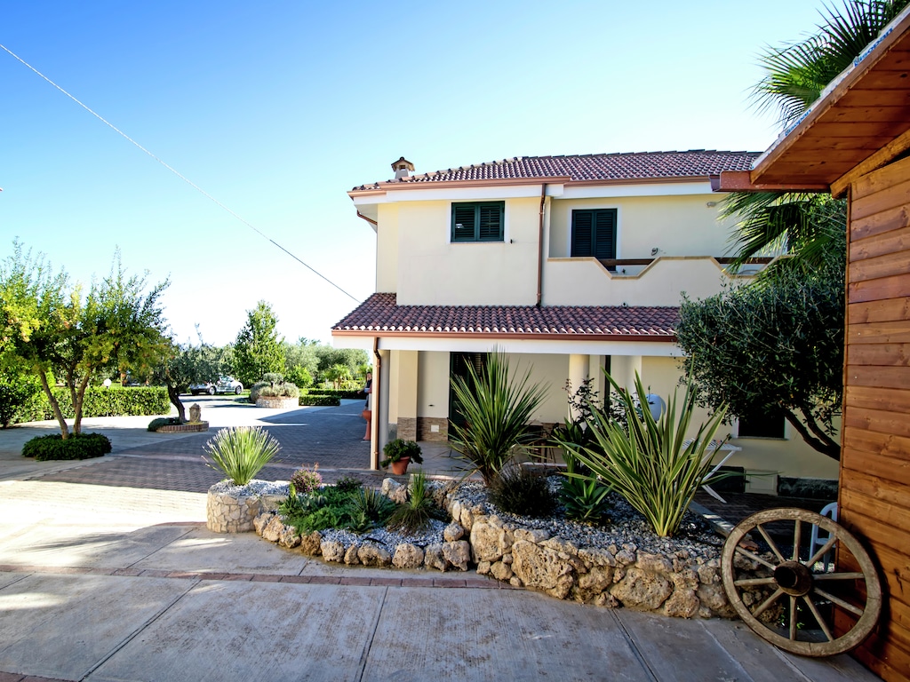 Appartement in Gasponi met Bergzicht