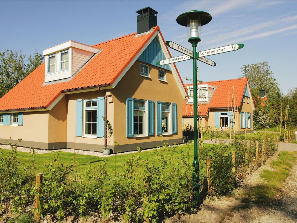 Villa mit 2 Badezimmern auf Texel, Meer 2 km entfernt