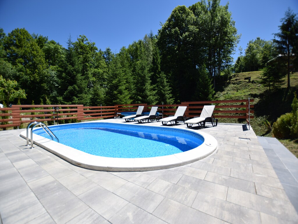 Vakantiehuis in Brod Moravice met Zwembad