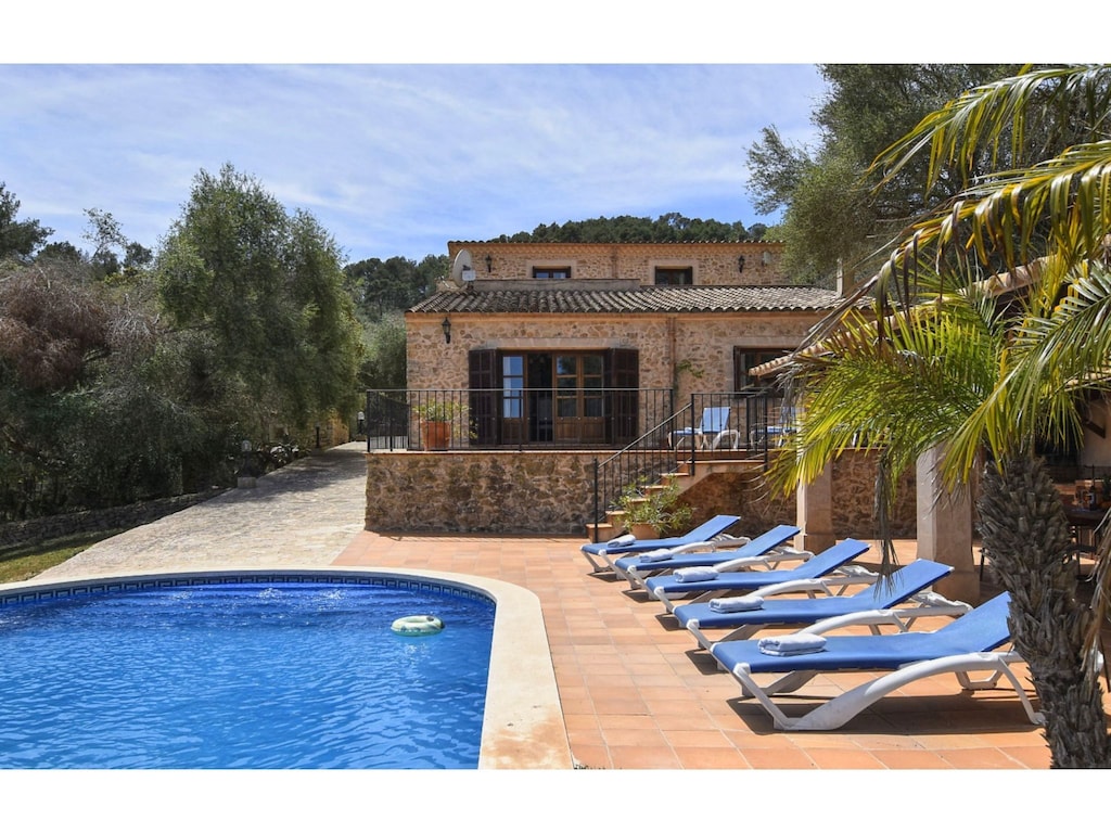 Ruime Petra-vakantiewoning met zwembad