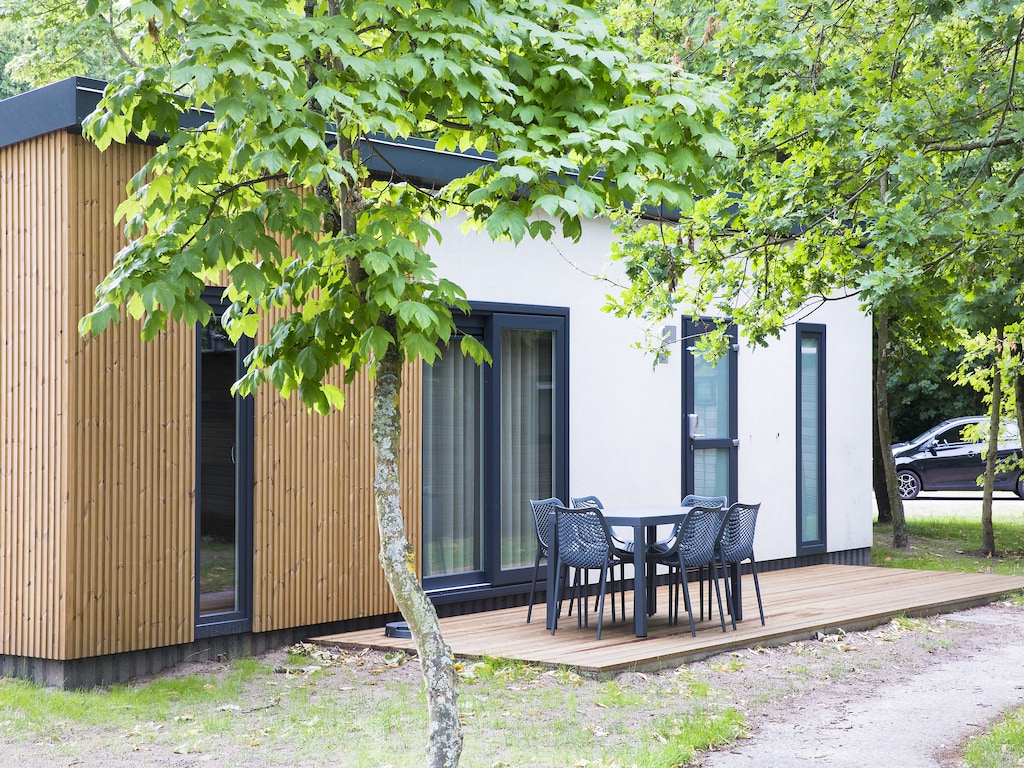 Modern chalet met afwasmachine niet ver van het strand