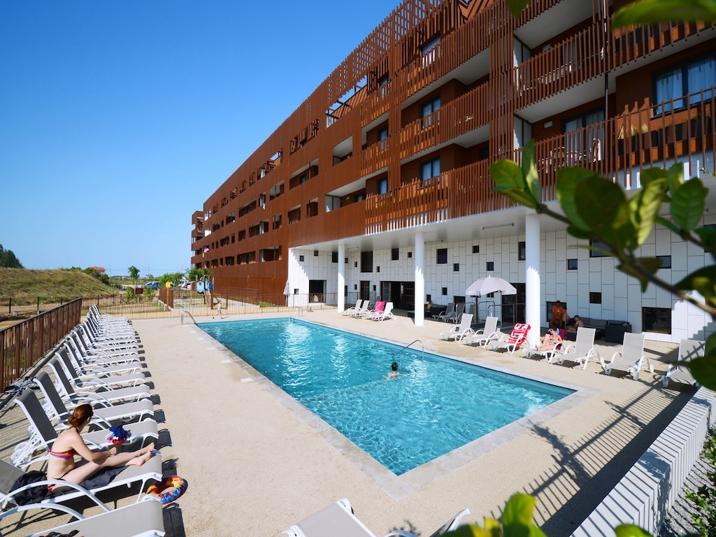 Appartement met balkon 600m van strand