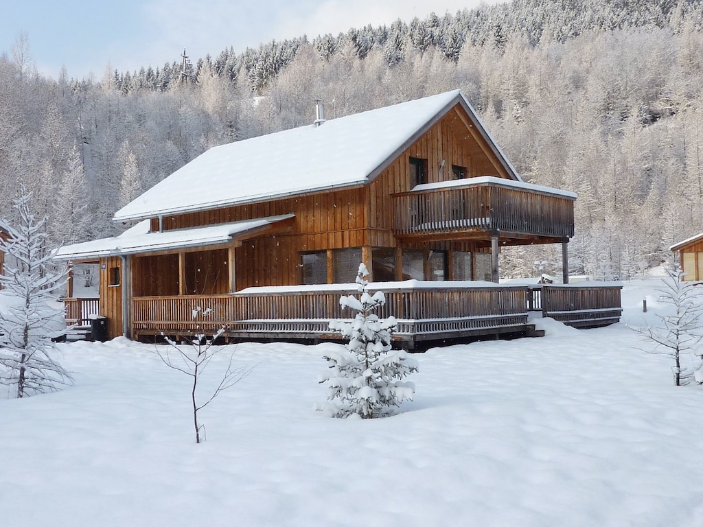 Lovely chalet with sauna