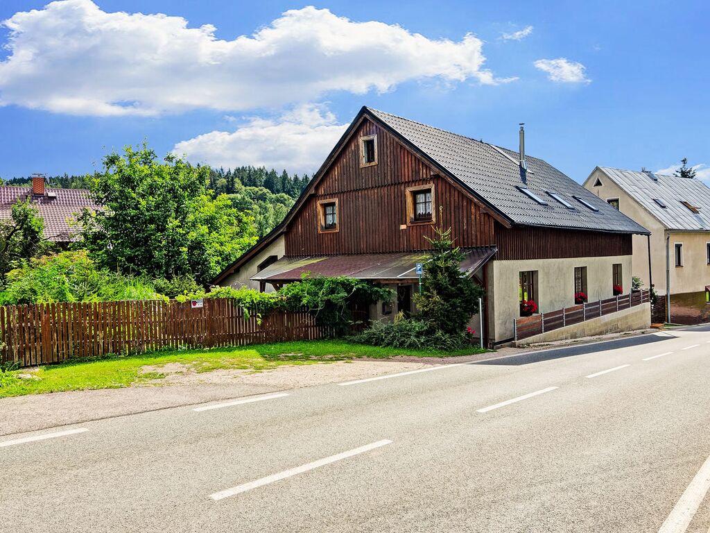 Modern vakantiehuis in Cerný Dul in een skigebied