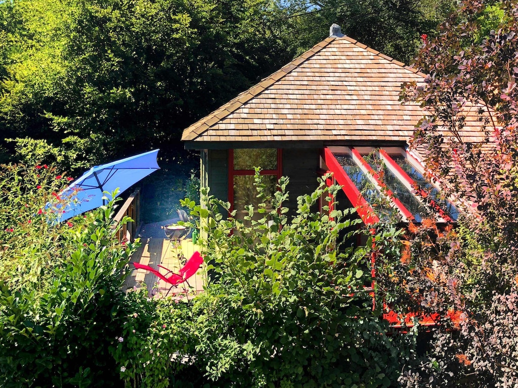 Chalet in Sougné bij Bos & Verwarmd Zwembad