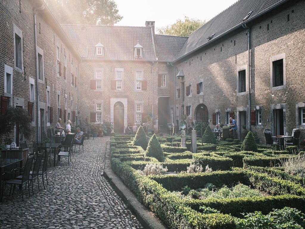 Appartement in Mesch nabij het stadscentrum