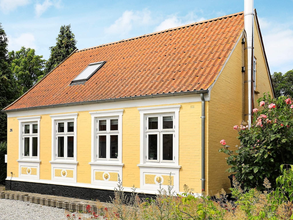Schilderachtig toevluchtsoord met haard en terras