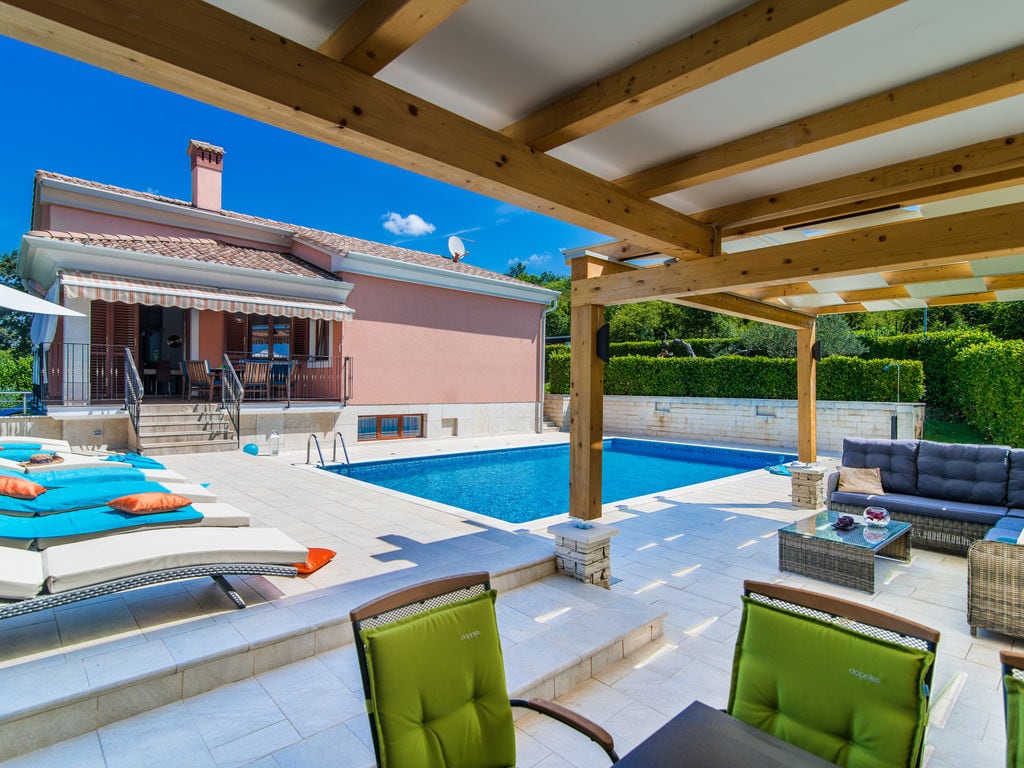 Fraaie villa in Istrië met zwembad