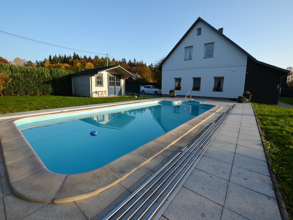 Wohnung in Nemojov nahe Wald und Pool